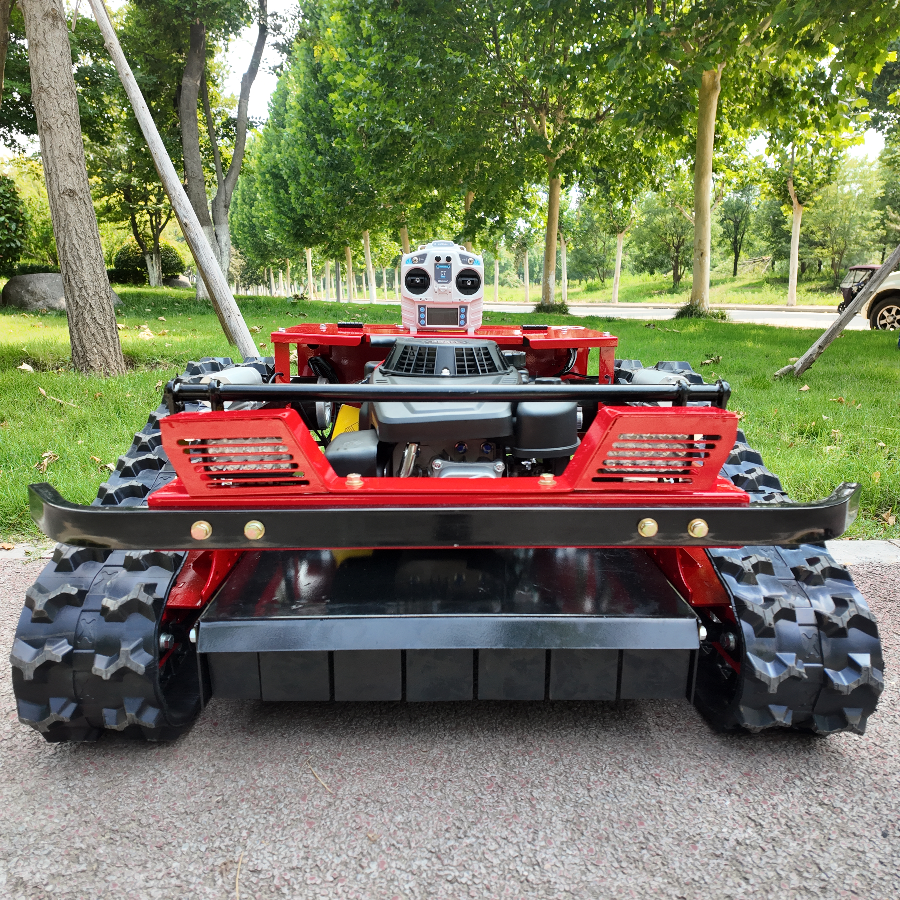 Xiangtuo RC Tracked Lawn Mower — Powered by Loncin 224 Engine